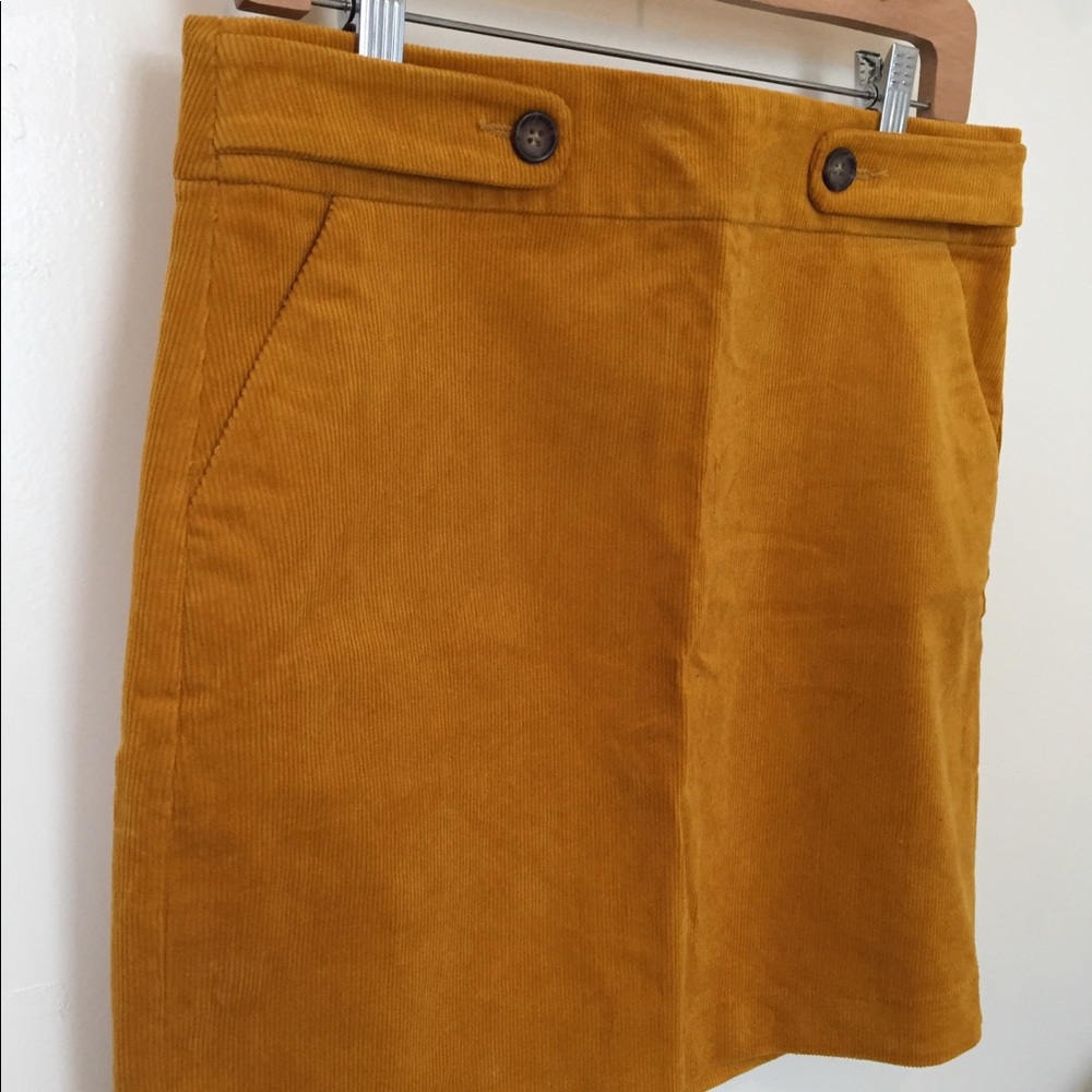 NWT Banana Republic corduroy skirt